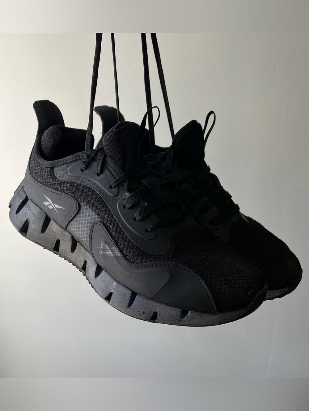 Reebok Zig Dynamica Black Shoes Men’s Size 9/ Women’s 10.5 Running Gym GUC